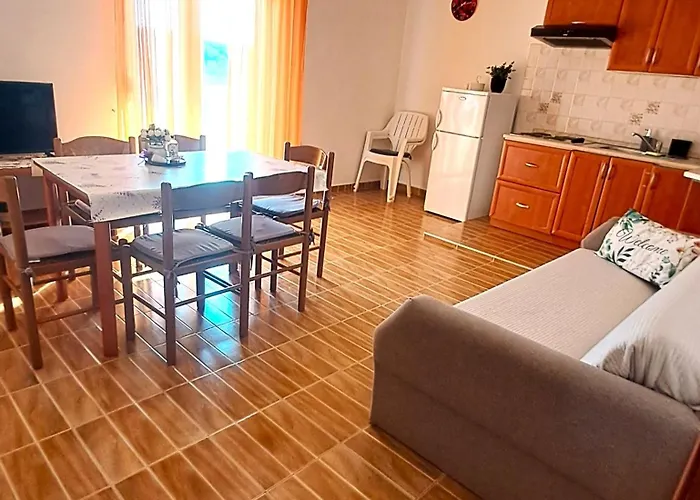 Azik Apartament Lopar