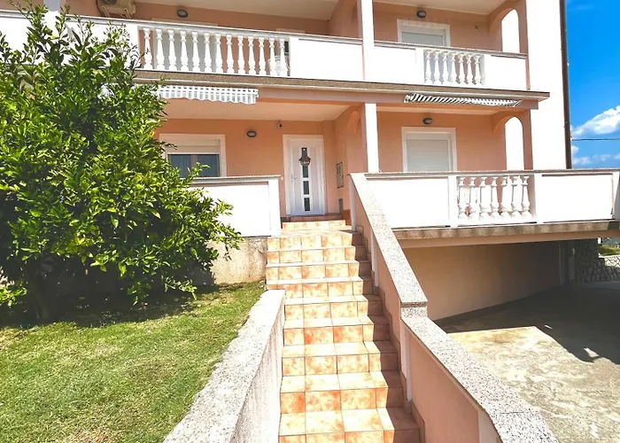 Azik Apartament Lopar