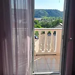 Azik Διαμέρισμα